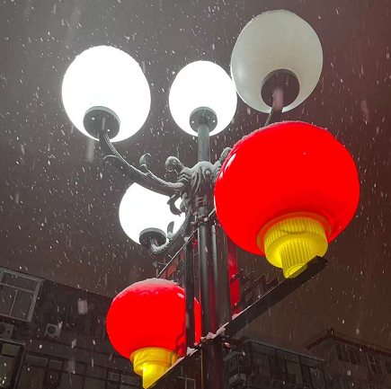 瑞雪兆豐年，微型鋼絲繩電動葫蘆吊糧忙
