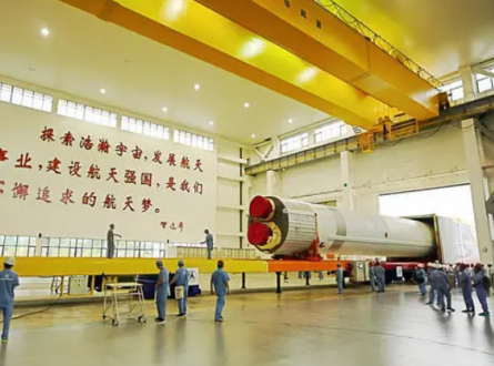 電動葫蘆橋式起重機為運載火箭提供轉(zhuǎn)運吊裝服務(wù)
