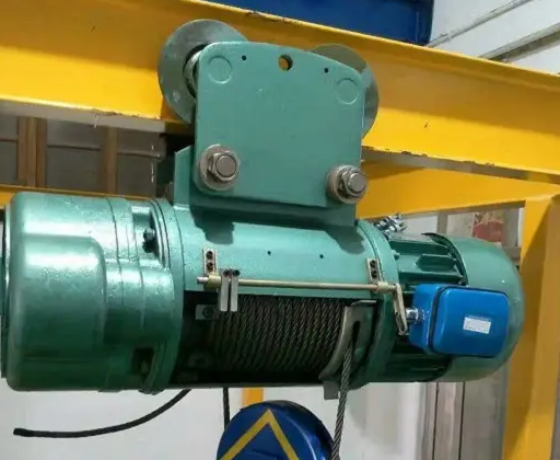 鋼絲繩電動(dòng)葫蘆加裝無極變速電機(jī)有什么優(yōu)勢(shì)